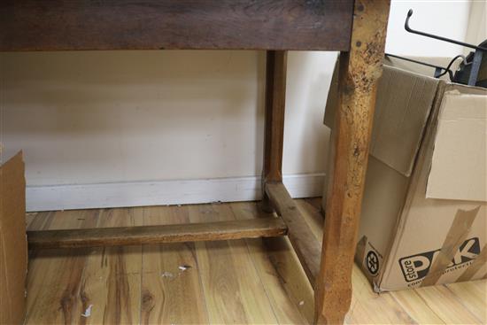 A French farmhouse table